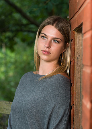 Laura (8)