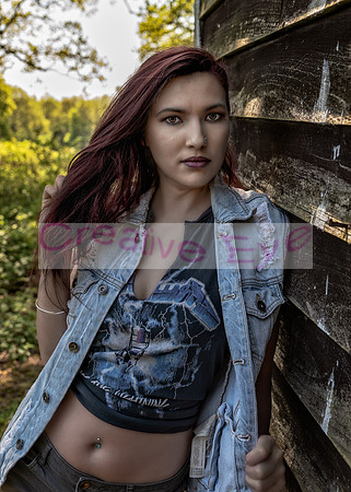 Tog-Lawrence_Lora13
