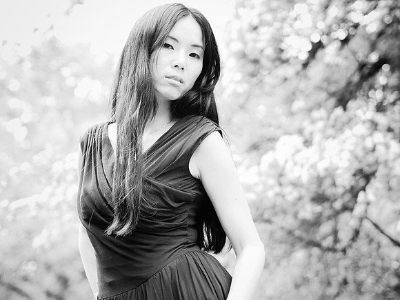 P5068859BW