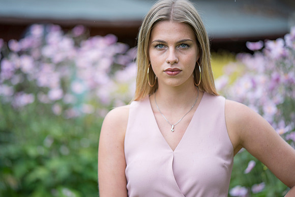 Anna-10
