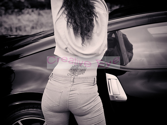 P5068941BW